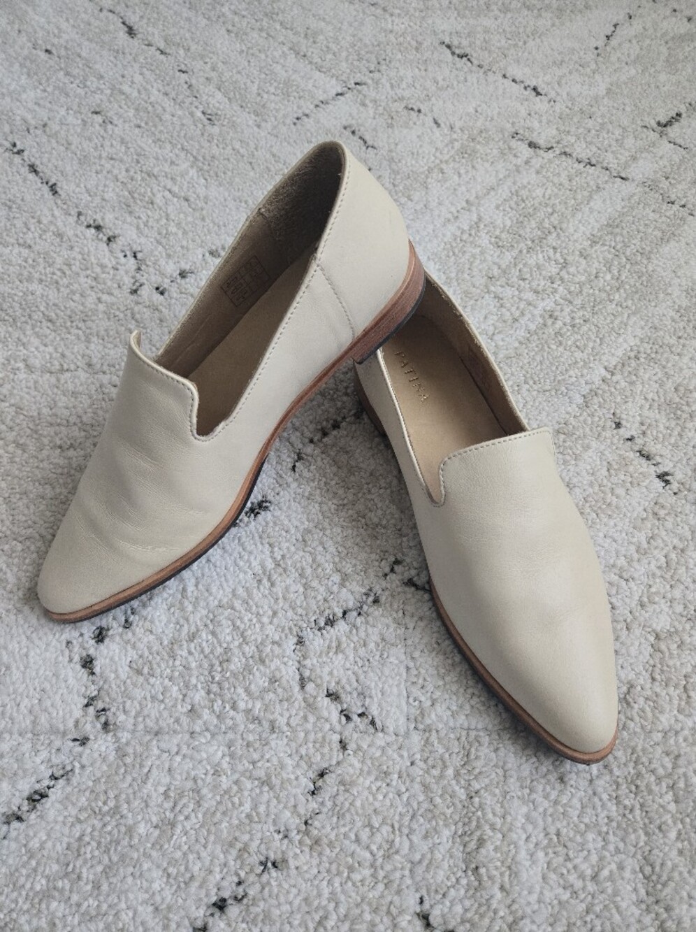 Patina Women's Size 8 Bone White Cream Leather Slip-On Loafers Flats